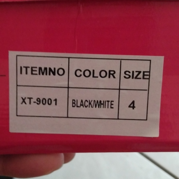 Black on white shoes - Picture 3 of 3